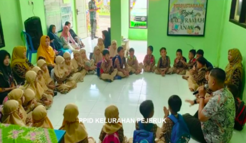 TK Damai Pertiwi Kujungan Perpustakaan Sampan Ilmu di Kelurahan Pejeruk