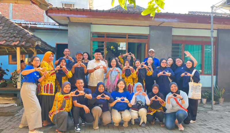 Alianz Indonesia Sumbang Posyandu Di Pejeruk Desa
